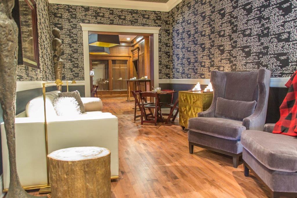 The Delafield Hotel Dış mekan fotoğraf
